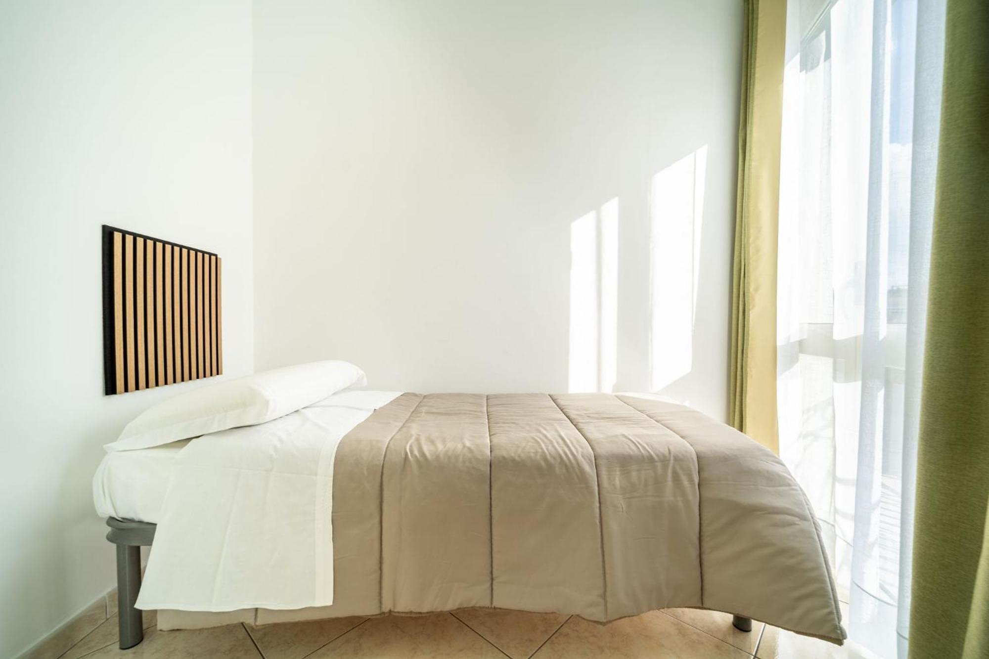 La Porta Di Alba Bed & Breakfast *